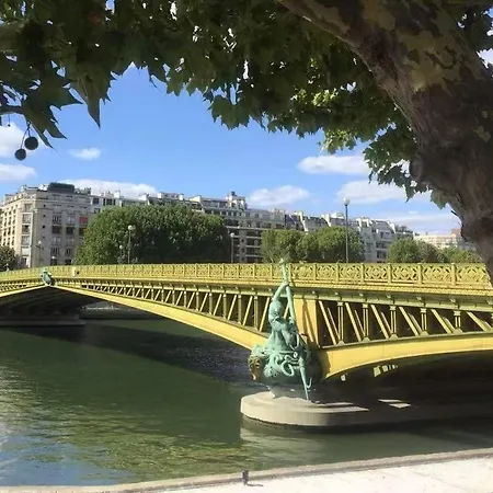 Vue Sur La Tour Eiffel, Agreable T2 Apartment Paris